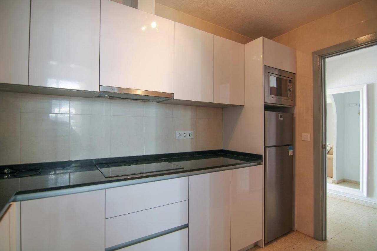 Apartamento en primera línea de playa - GRAN SOL Calpe Exterior foto